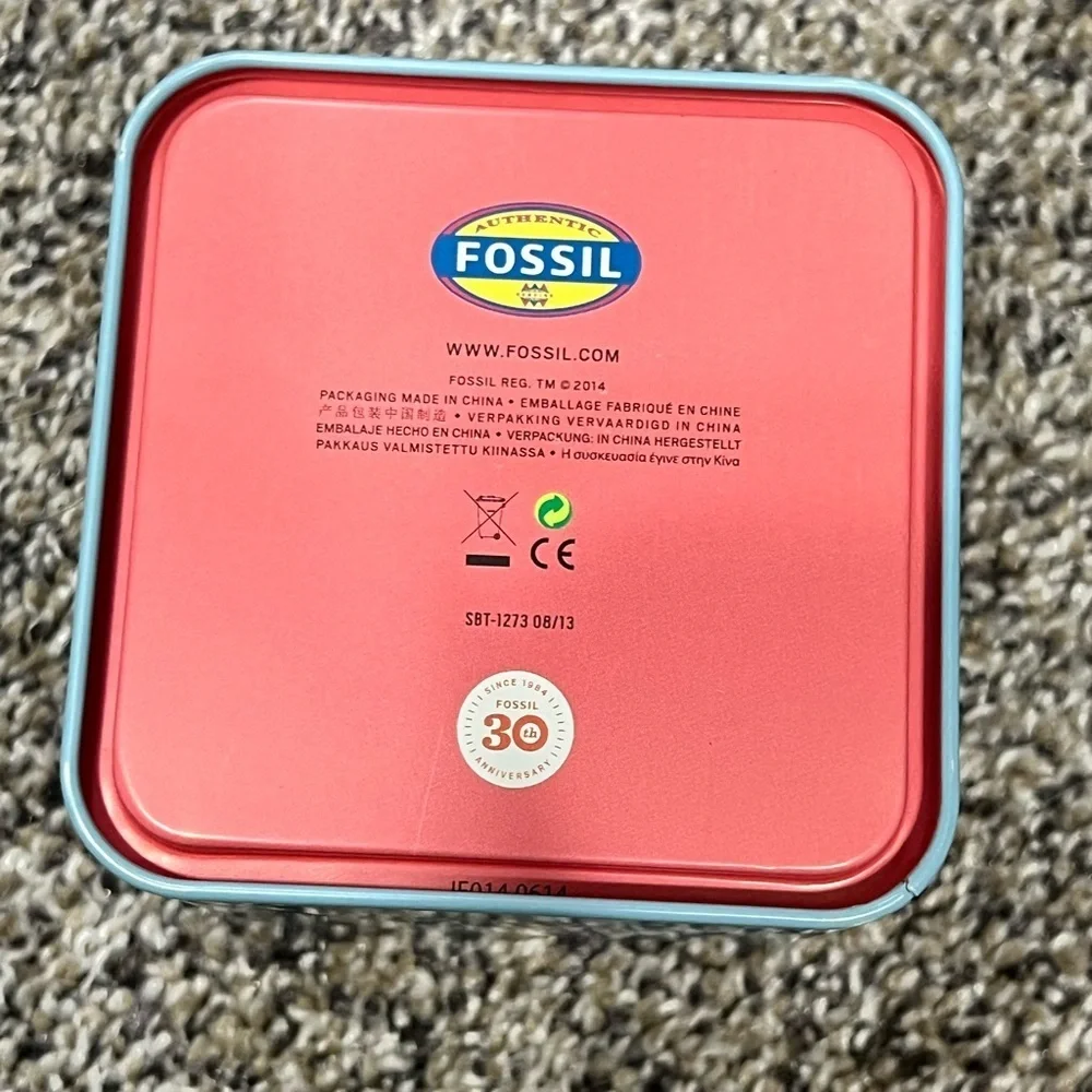 Fossil Retro Car Design Tin